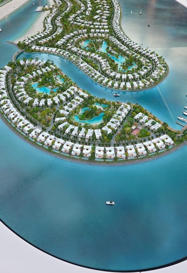Aerial view of the Bay Estates masterplan, Dubai Islands Island E, showing the townhouse and villa clusters around the lagoons