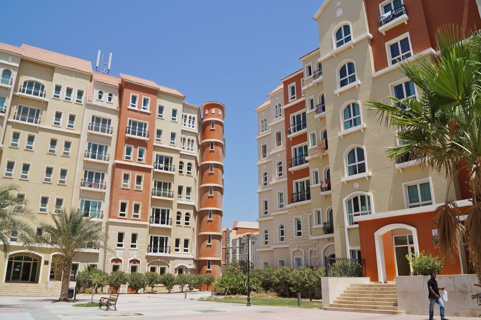 Building 178 Discovery Gardens, Ready project in Wadi al Safa 3 Part4, Dubai
